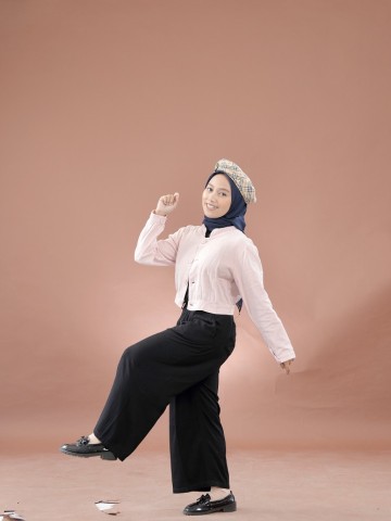 Desi Fatma Sari, S. Sn